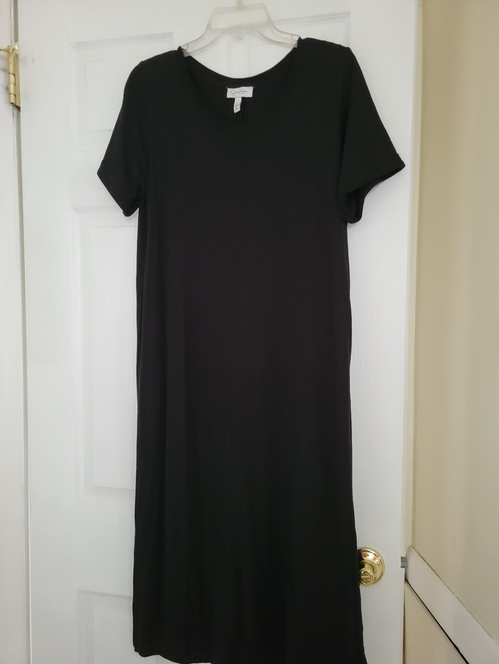 NWOT Jessica Simpson Black Short-Sleeve Midi Shift Dress